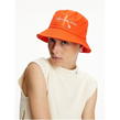 Poppy - Calvin Klein Jeans - MONOGRAM BUCKET HAT